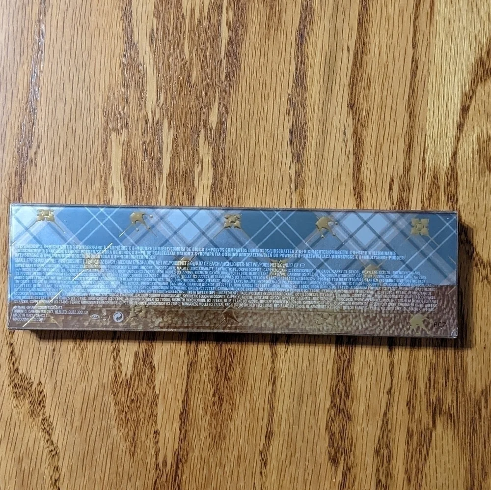 MAC Risk Taker Eye Shadow Palette